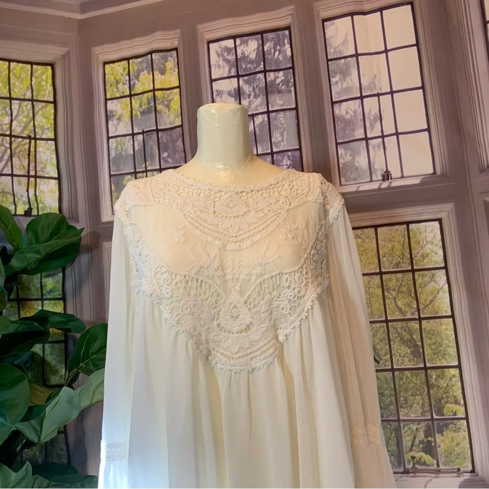Indigo Thread Co Lace Embroidery Embroidered Off White Flowy Fancy Boho - Picture 6 of 15